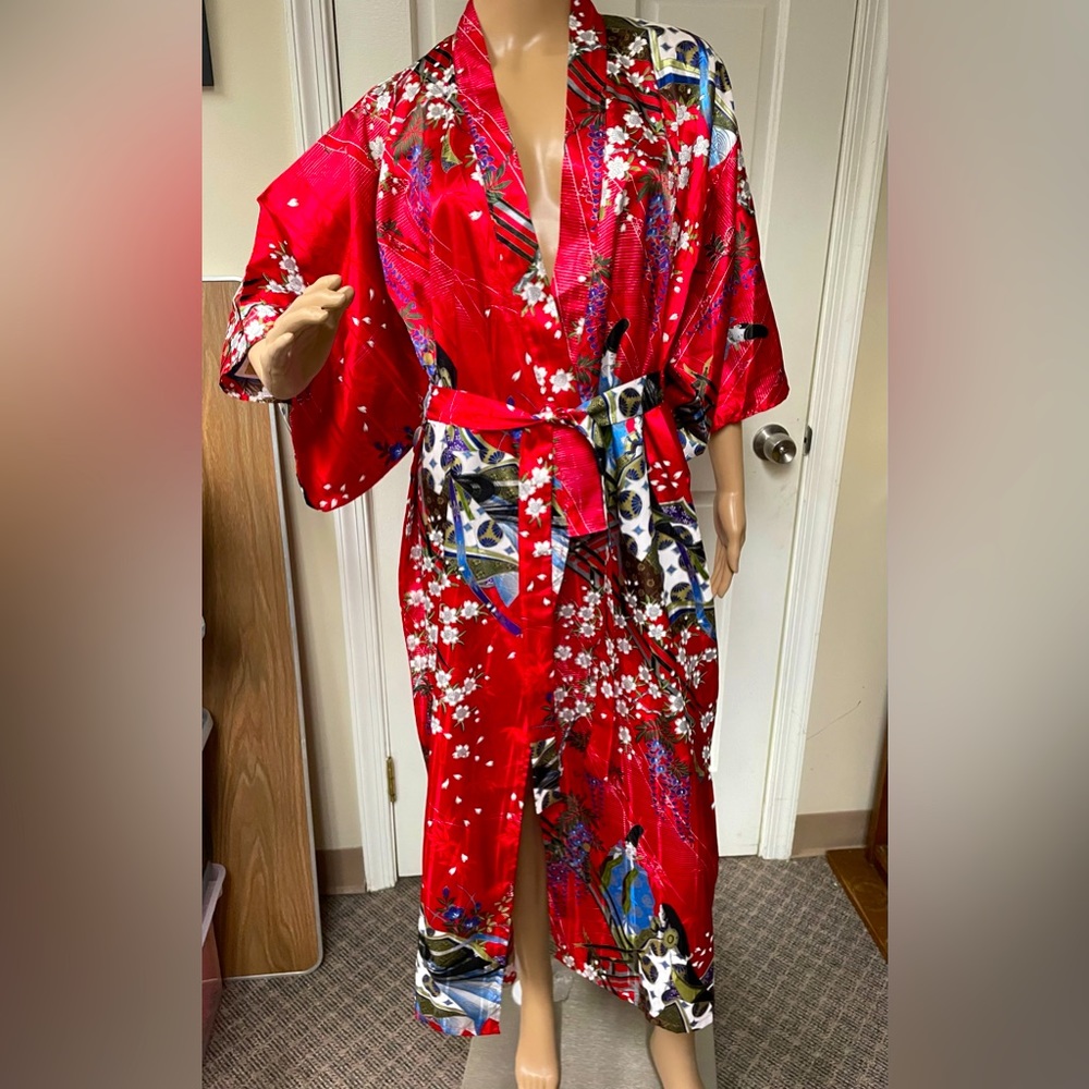 Women’s long Japanese Kimono Robe US size 8